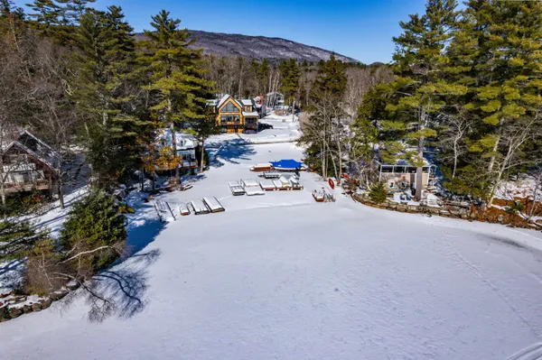 $699,900 | 22 Crescent Lane, Hebron, NH 03241