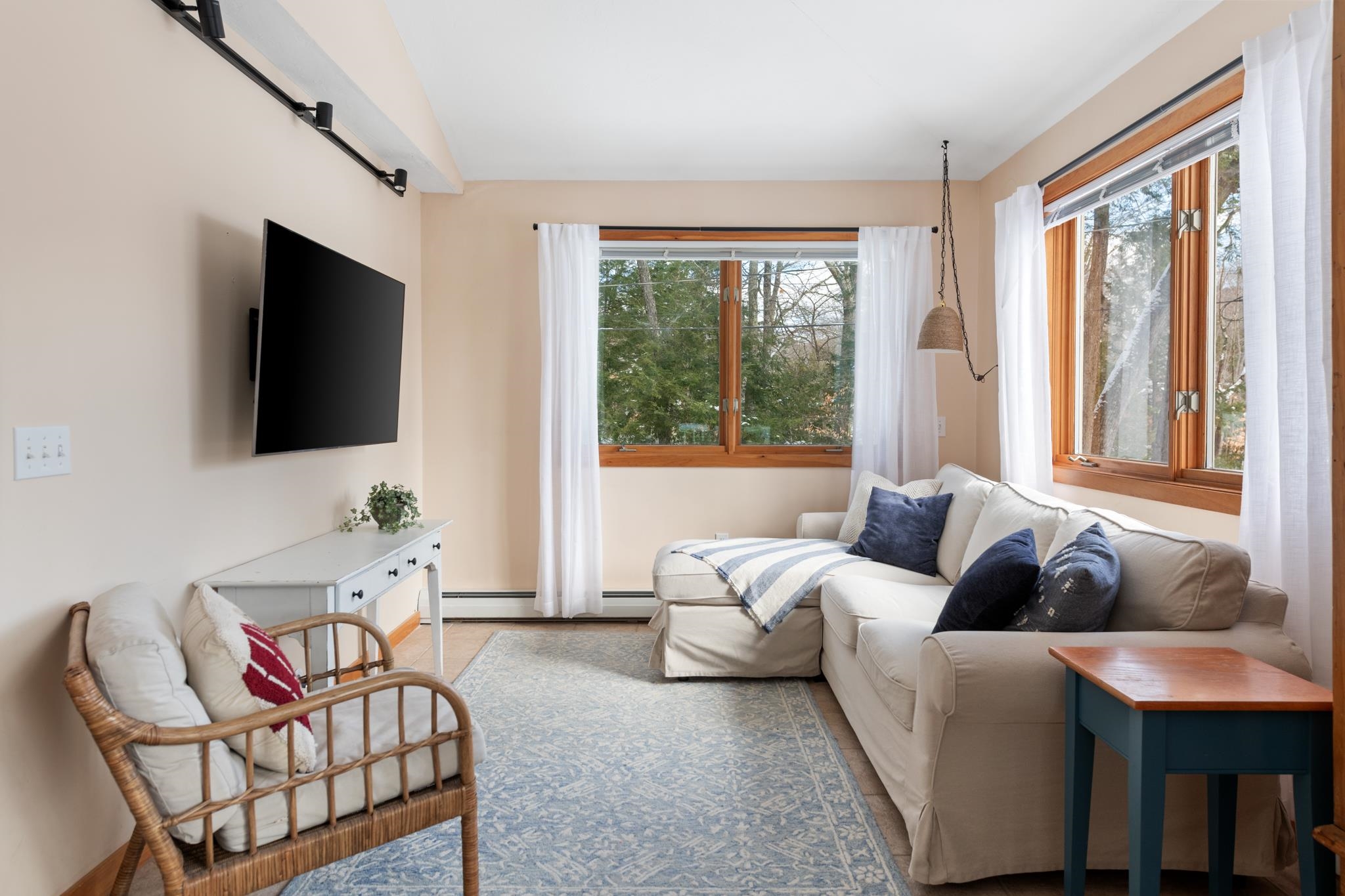 22 Crescent Lane Hebron, NH 03241 - Photo 10 of 56