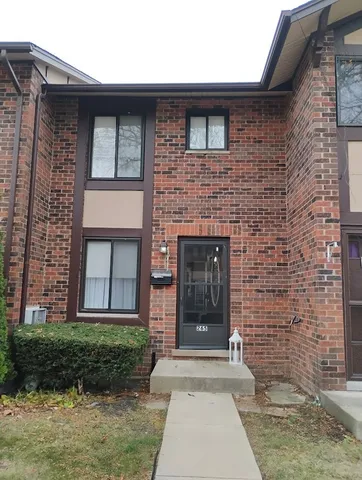 $253,000 | 1S265 Holyoke Lane, Villa Park, IL 60181