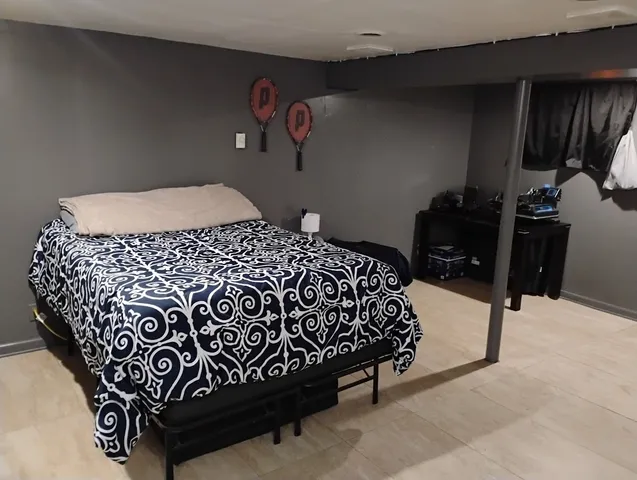 $253,000 | 1S265 Holyoke Lane, Villa Park, IL 60181