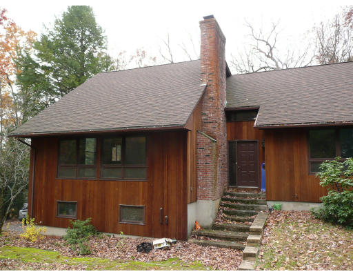 107 Glendale Road Southampton, MA 01073 - Photo 1 of 18 Gallery Image 1