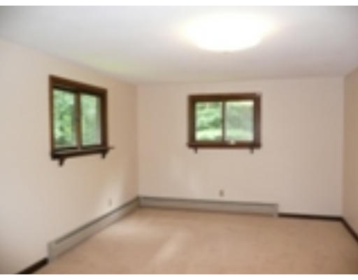 107 Glendale Road Southampton, MA 01073 - Photo 12 of 18 Gallery Image 12