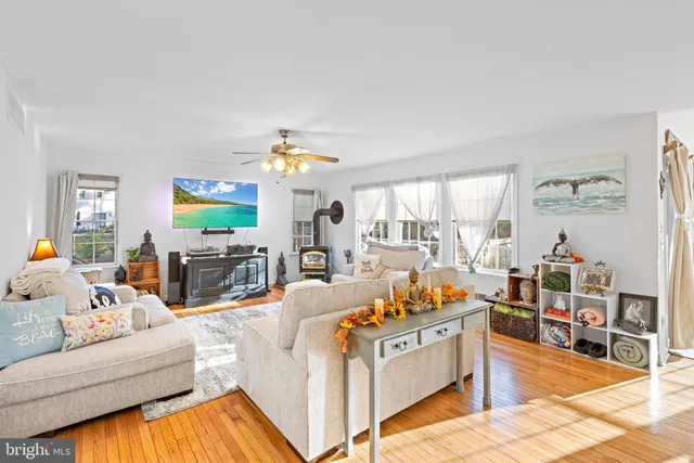 $633,000 | 3 Hay Road, Tuckerton, NJ 08087