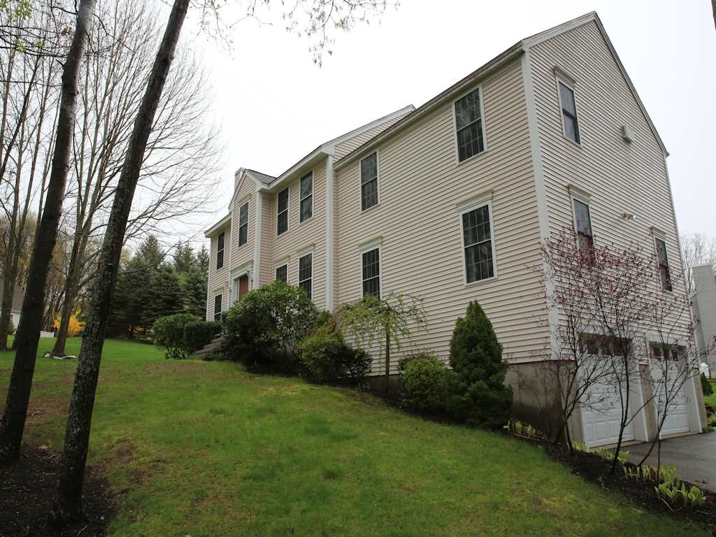 33 Sewall Road South Berwick, ME 03908 - Photo 2 of 28 Gallery Image 2