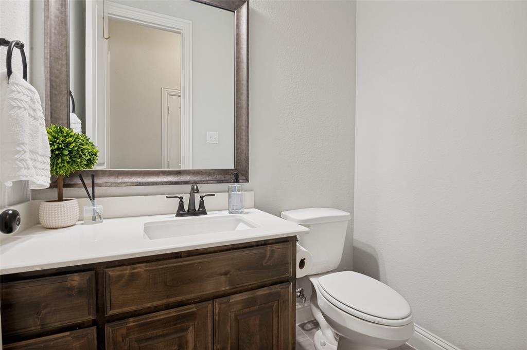 5605 South 14th Street Midlothian, TX 76065 - Photo 17 of 27