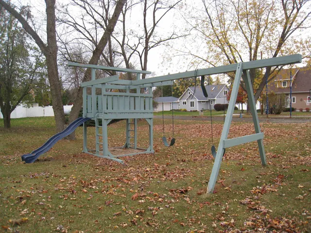 $309,500 | 9208 Shore Cliff Road, Unit B, Sturgeon Bay, WI 54235