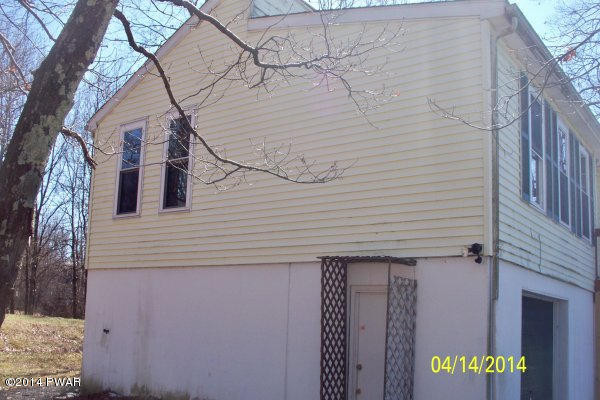 98 Pine Ridge Drive East Bushkill, PA 18324 - Photo 10 of 11