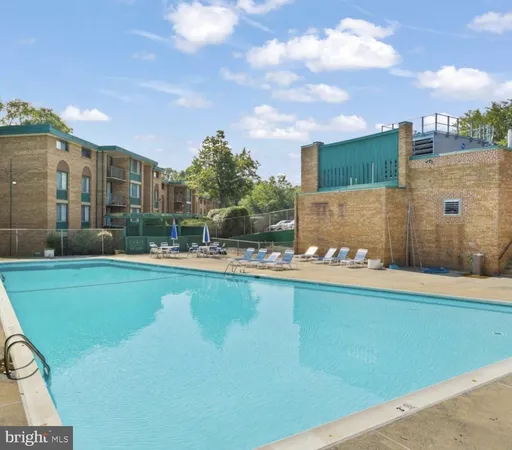 $194,900 | 491 North Armistead Street, Unit T2, Alexandria, VA 22312