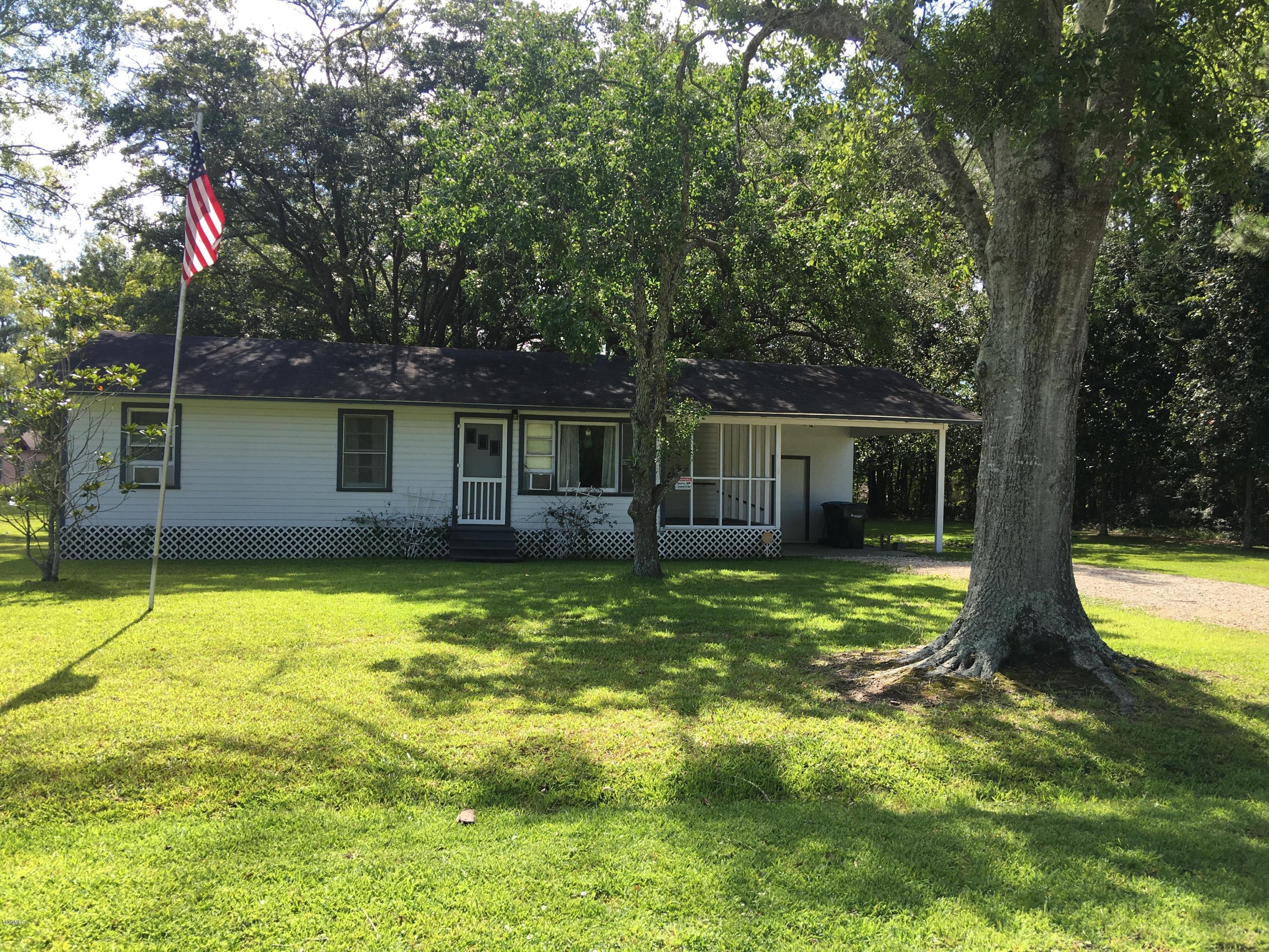 4100 Washington Boulevard Moss Point, MS 39563 - Photo 1 of 20 Front