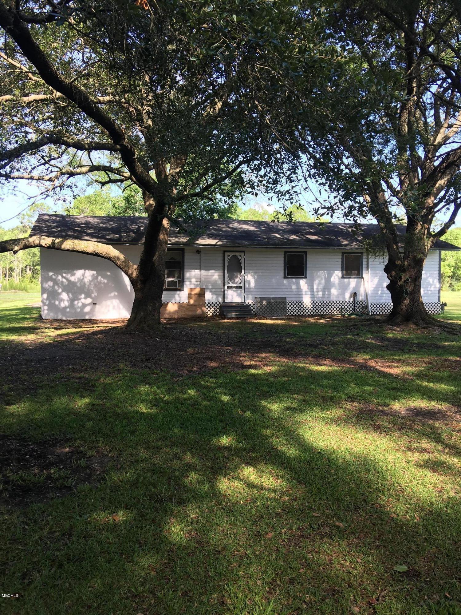 4100 Washington Boulevard Moss Point, MS 39563 - Photo 17 of 20 Back