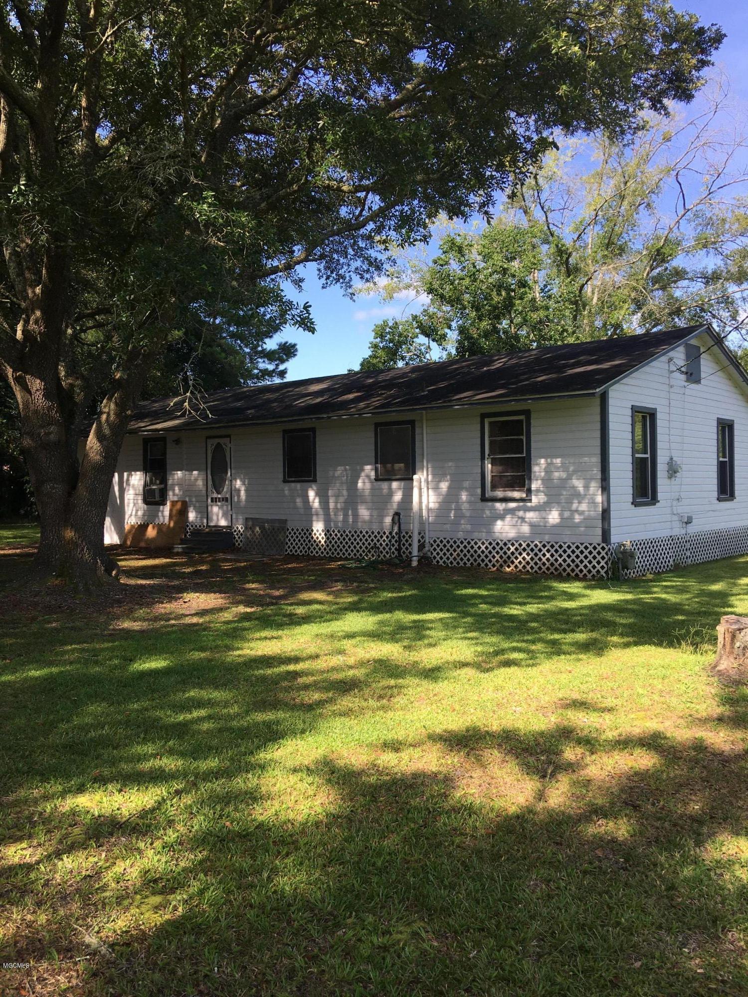 4100 Washington Boulevard Moss Point, MS 39563 - Photo 19 of 20 Back