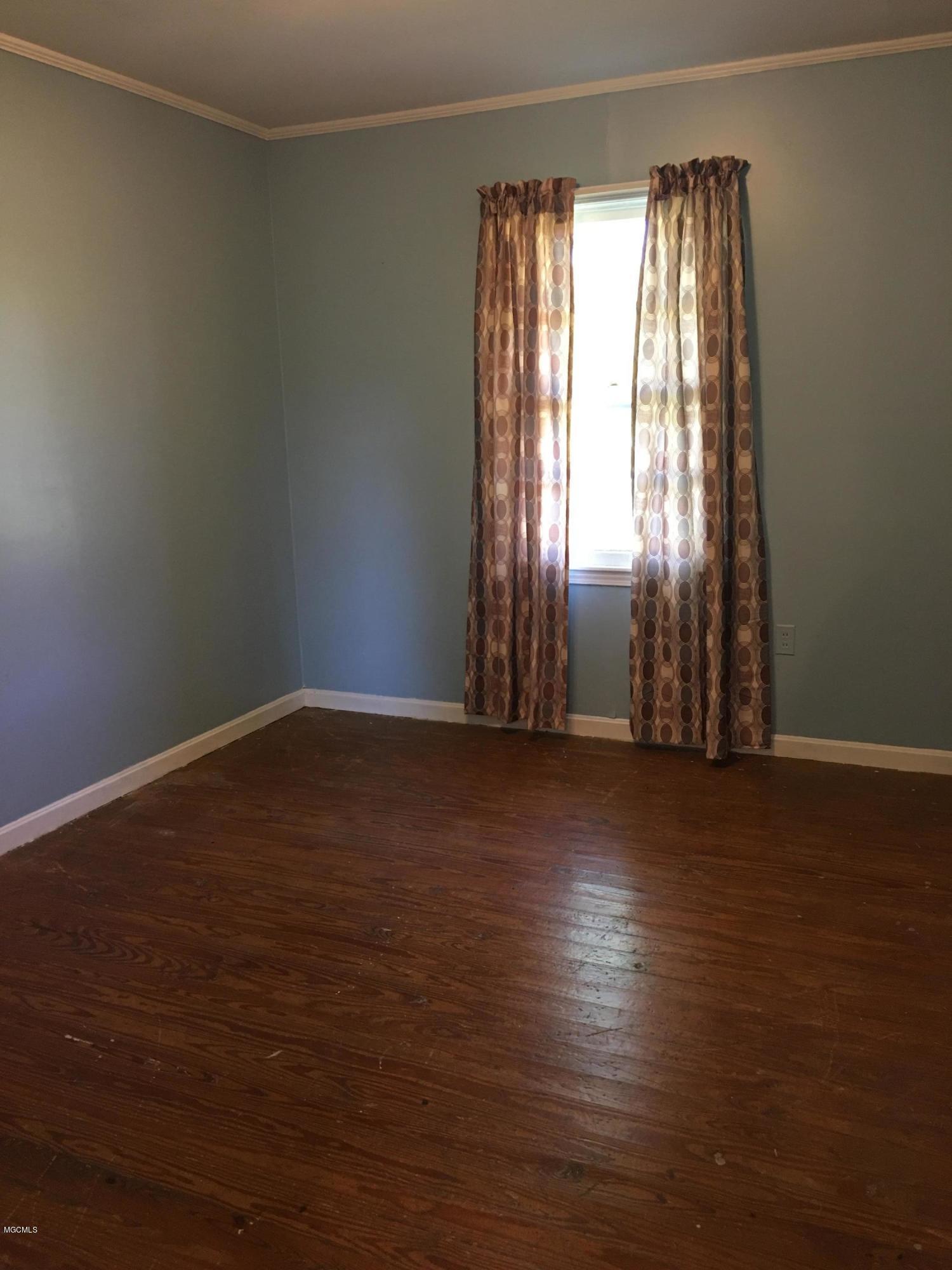 4100 Washington Boulevard Moss Point, MS 39563 - Photo 10 of 20 Bedroom1