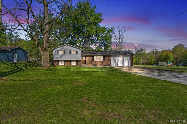 $224,900 | 14433 Tuscola Road, Clio, MI 48420