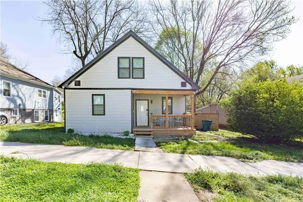 $285,000 | 2507 South 18th Street, St. Joseph, MO 64503