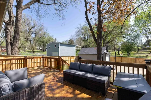 $285,000 | 2507 South 18th Street, St. Joseph, MO 64503