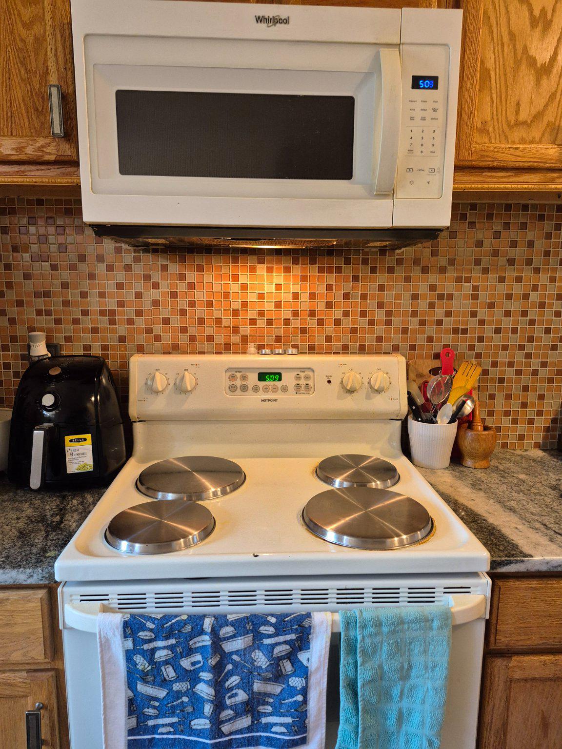 13806 Carter House Way, Unit 16145 Silver Spring, MD 20904 - Photo 14 of 45 Back-Splash