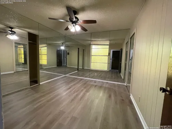$1,750 | 315 Hillcrest Drive, San Antonio, TX 78228