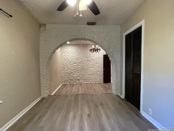 $1,750 | 315 Hillcrest Drive, San Antonio, TX 78228