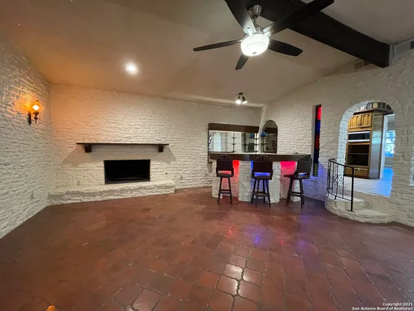 $1,750 | 315 Hillcrest Drive, San Antonio, TX 78228