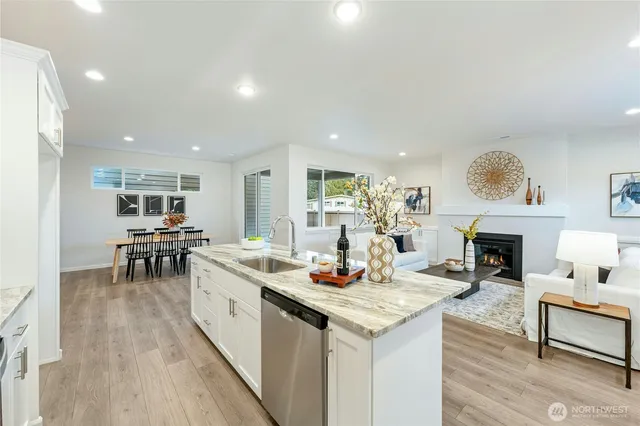 $777,150 | 26917 30th Place South, Unit 13, Kent, WA 98032