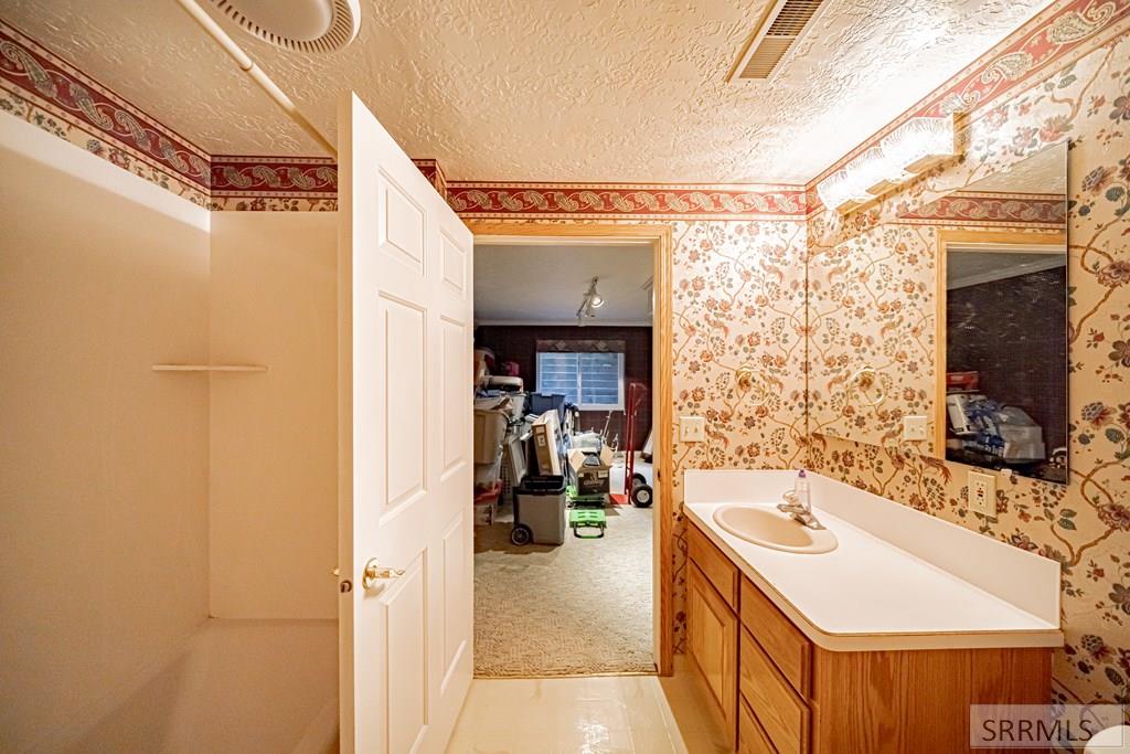 706 South Bellin Road Idaho Falls, ID 83402 - Photo 41 of 80