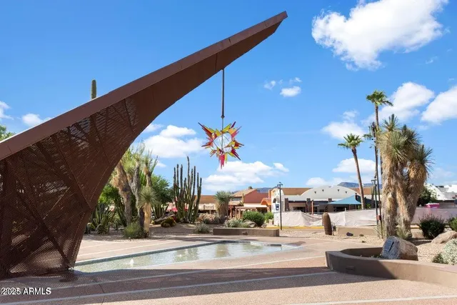 a sign that is on the side of the road