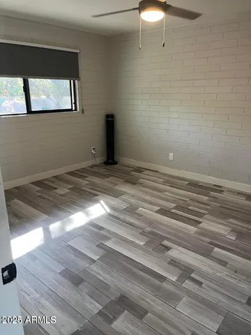 a view of empty room with window