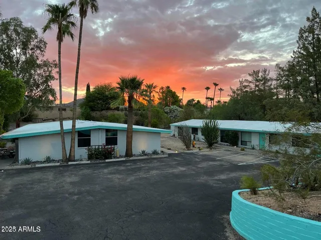 $1,899 | 7440 East Cave Creek Road, Unit 6, Carefree, AZ 85377