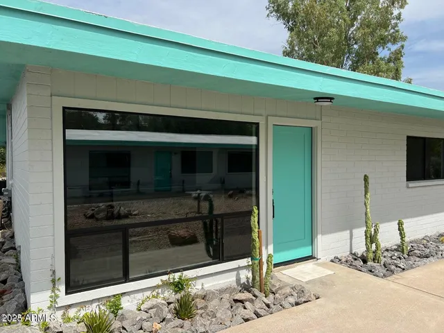 a view of a entryway of the house