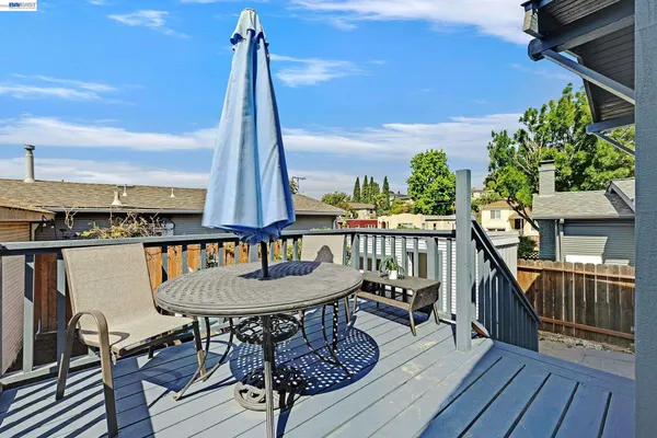 $599,000 | 5407 Roberts Avenue, Oakland, CA 94619