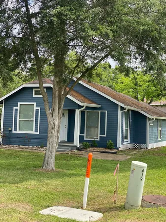 $1,550 | 419 South 4th Street, Beasley, TX 77417