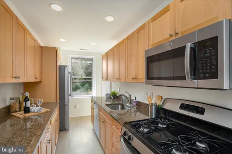 $650,000 | 3601 Connecticut Avenue Northwest, Unit 122, Washington, DC 20008