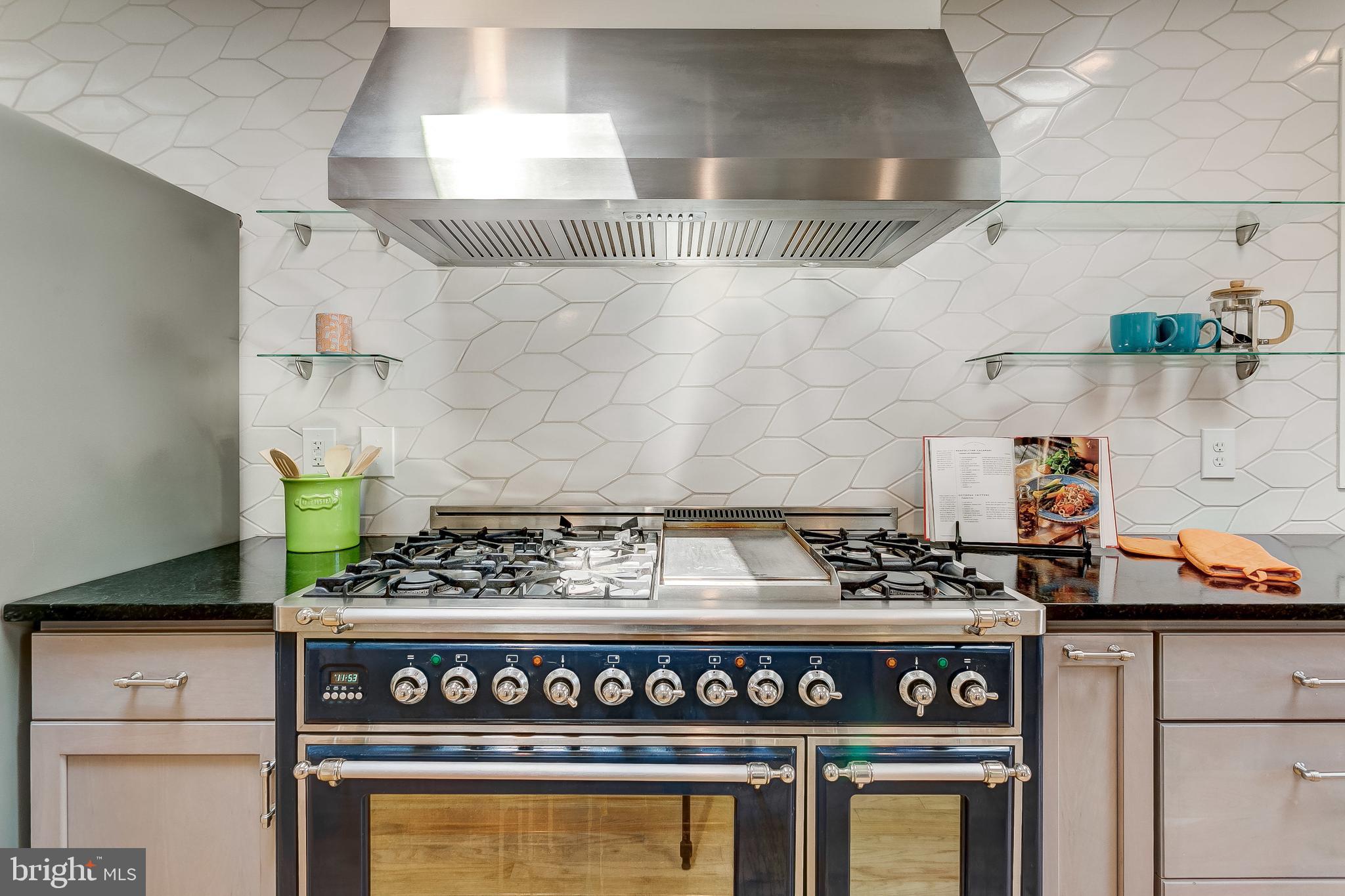 926 Litchfield Road Baltimore, MD 21239 - Photo 22 of 72