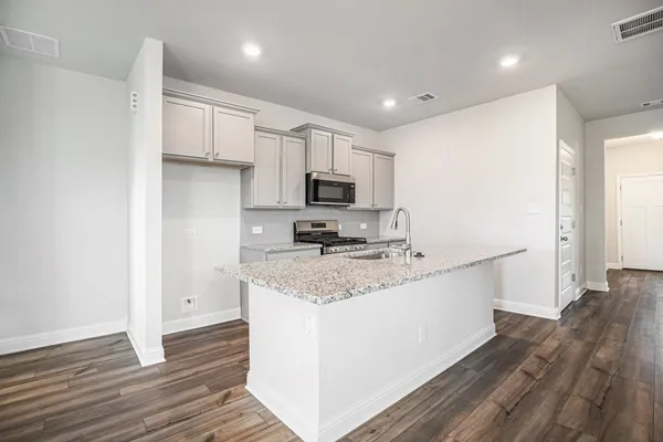 $304,400 | 4329 West Bayou Maison Circle, Dickinson, TX 77539