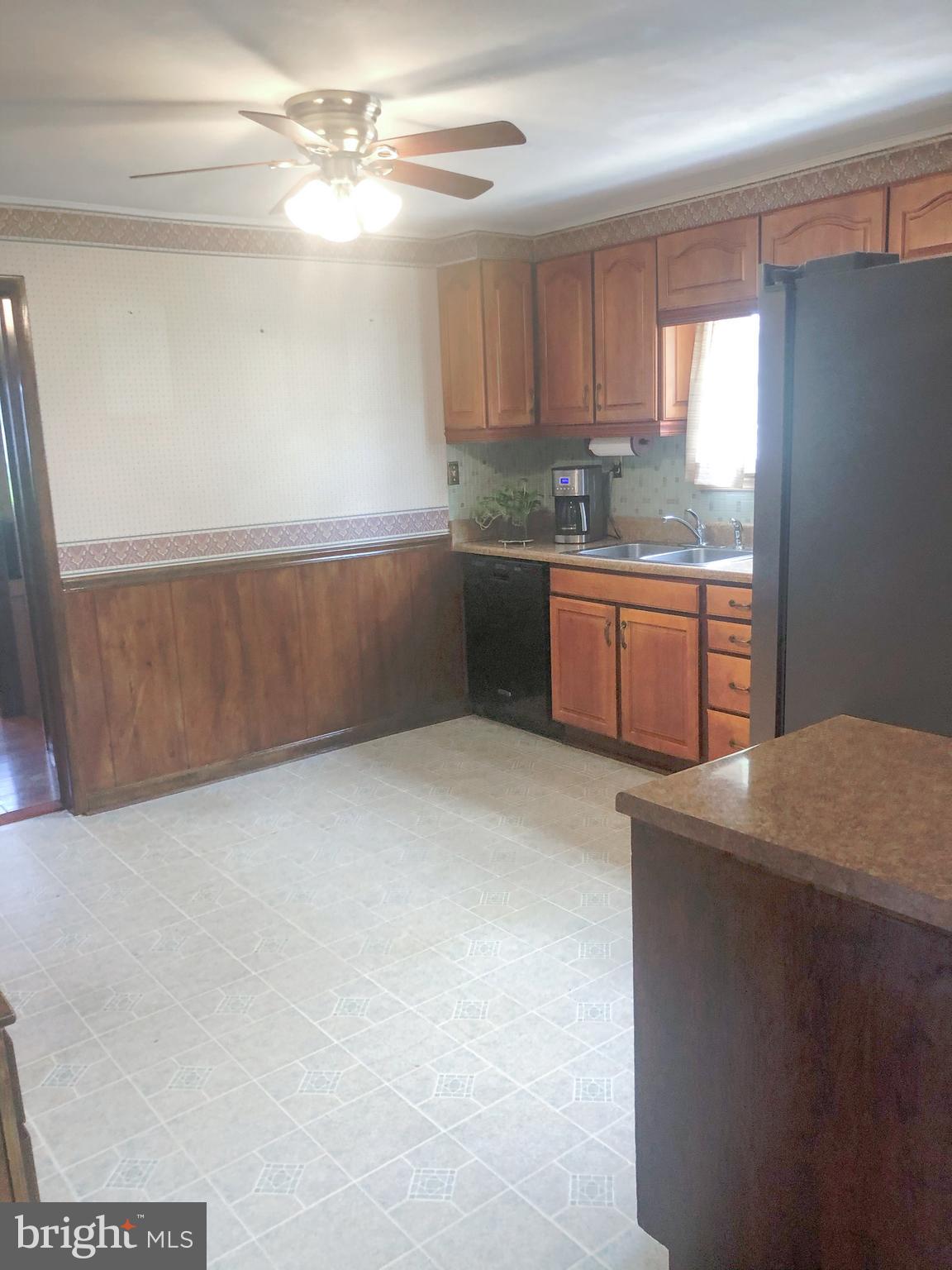 1450 Kent Road Baltimore, MD 21221 - Photo 20 of 55 Kitchen