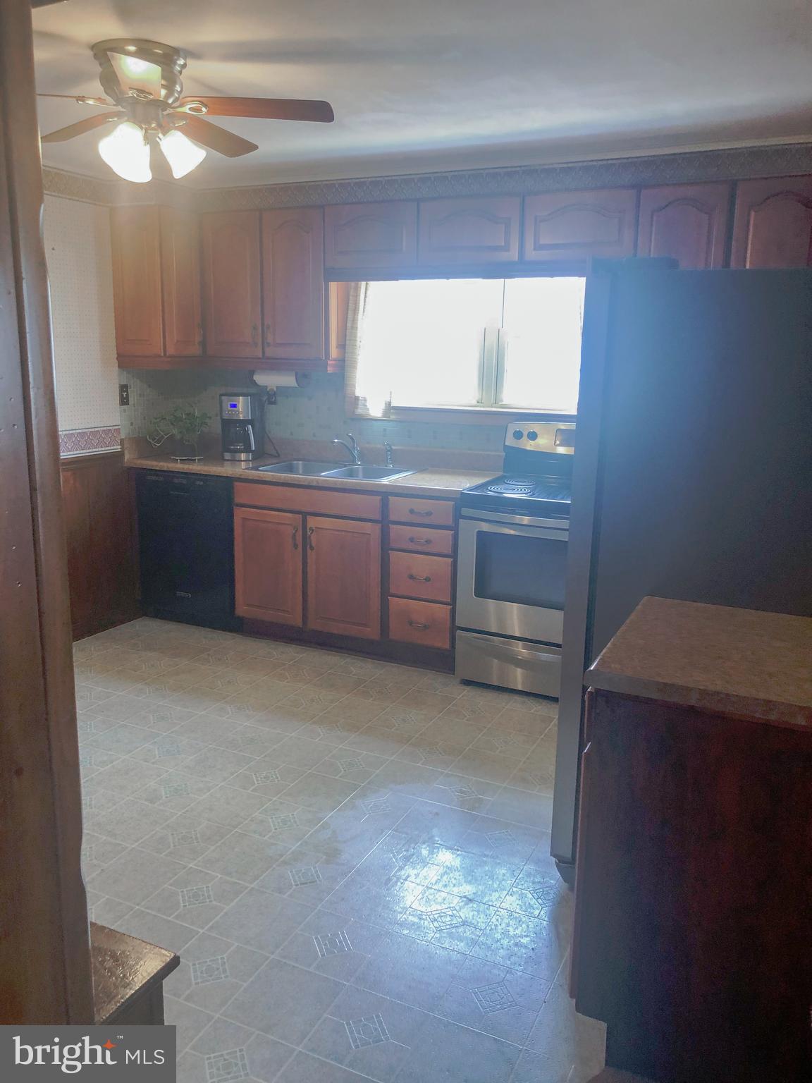 1450 Kent Road Baltimore, MD 21221 - Photo 21 of 55 Kitchen