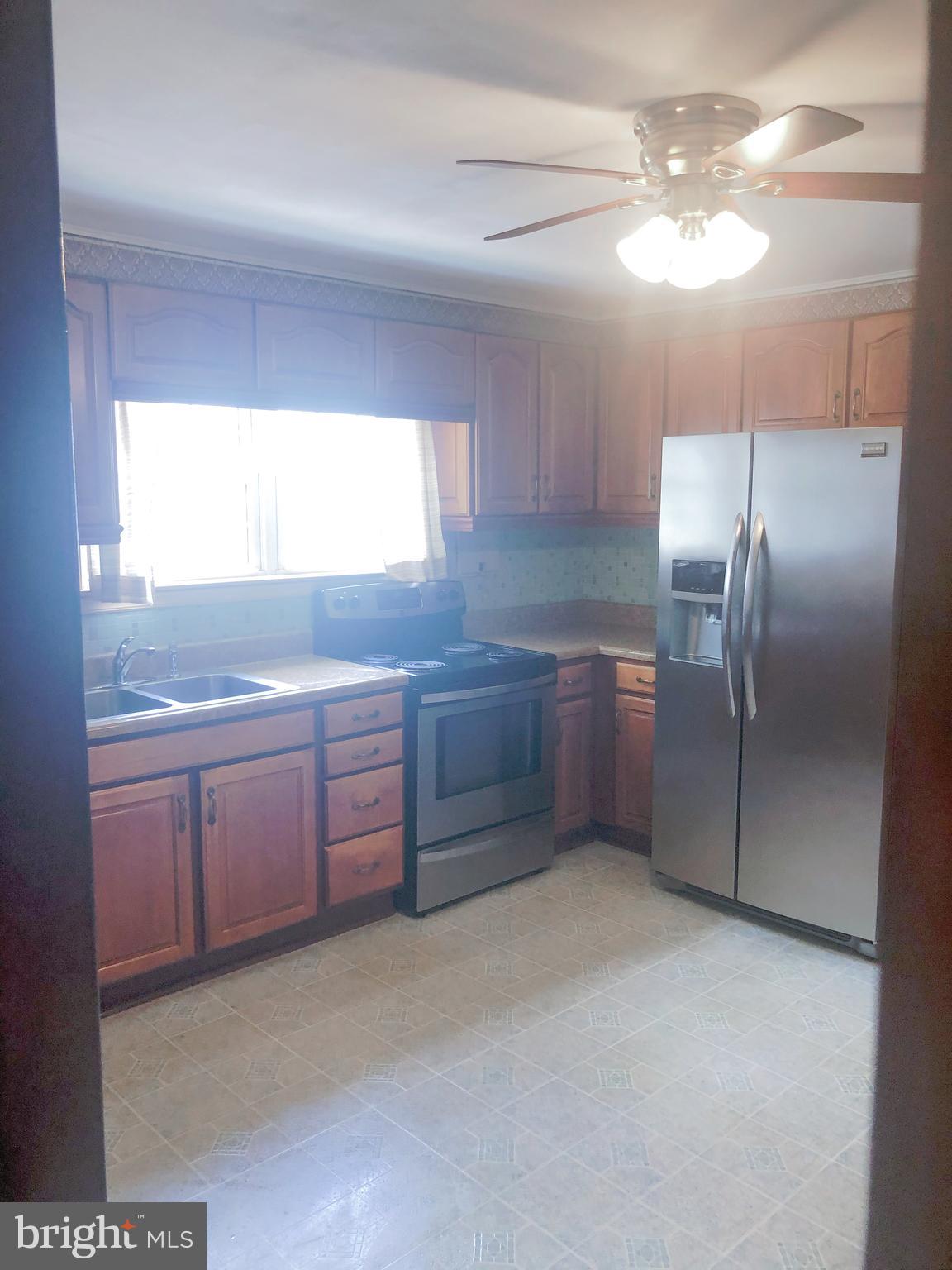 1450 Kent Road Baltimore, MD 21221 - Photo 23 of 55 Kitchen