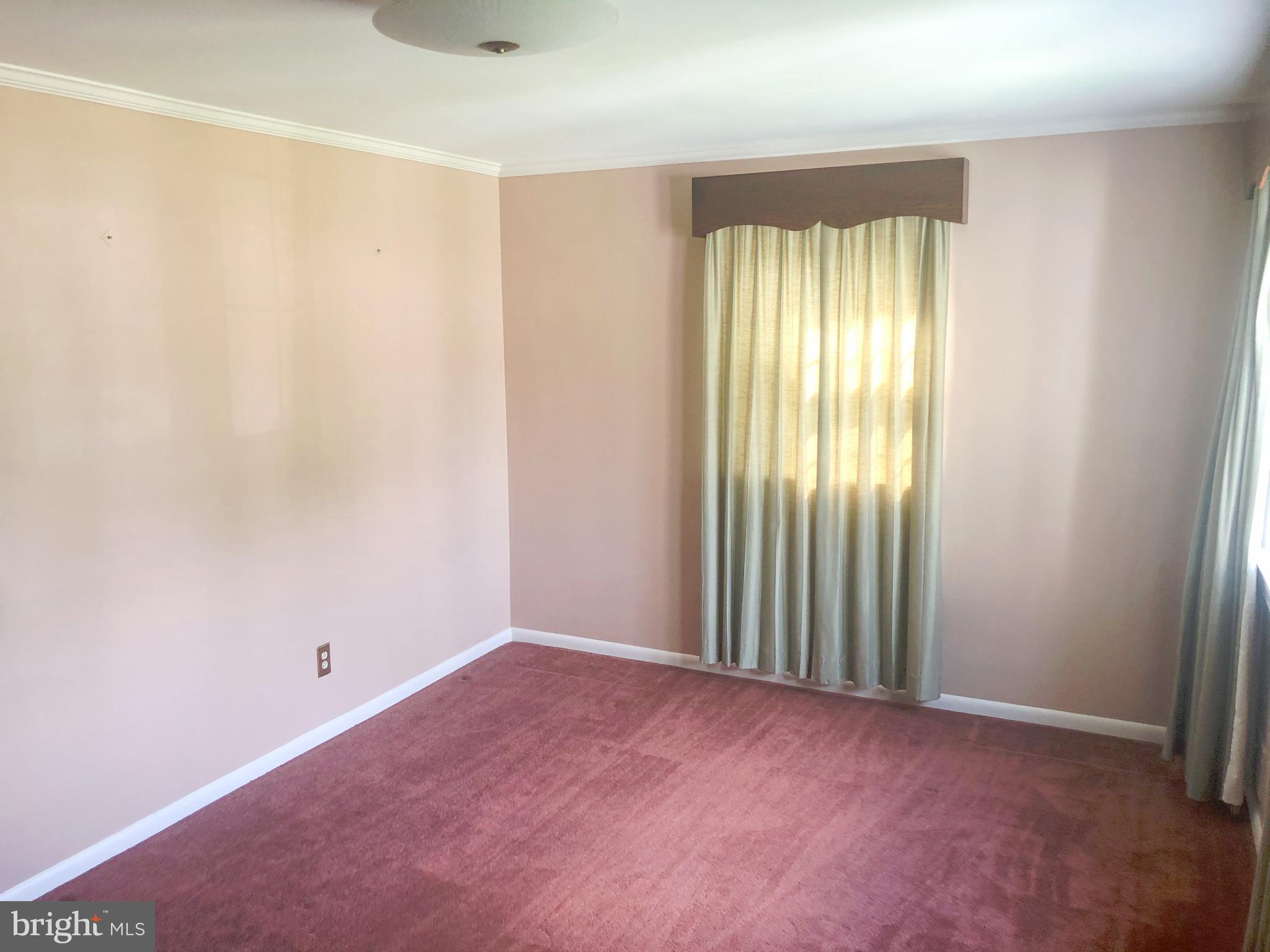 1450 Kent Road Baltimore, MD 21221 - Photo 8 of 55 Living Room