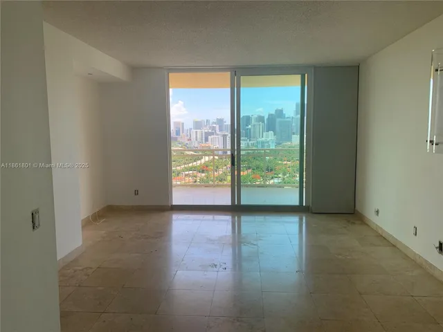 $4,200 | 2475 Brickell Avenue, Unit 2504, Miami, FL 33129