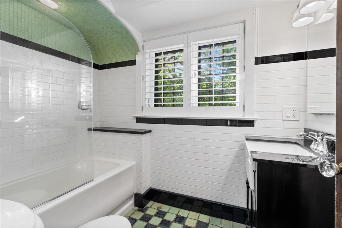 2951 Colfax Street Evanston, IL 60201 - Photo 46 of 62