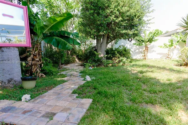 $5,000 | 809 Southeast 14th Drive, Deerfield Beach, FL 33441