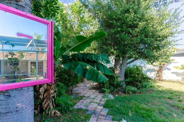 $5,000 | 809 Southeast 14th Drive, Deerfield Beach, FL 33441