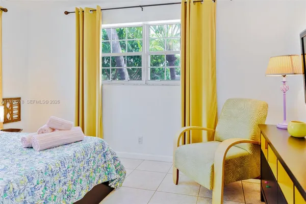 $5,000 | 809 Southeast 14th Drive, Deerfield Beach, FL 33441