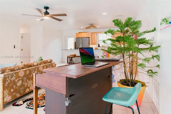 $5,000 | 809 Southeast 14th Drive, Deerfield Beach, FL 33441
