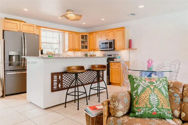 $5,000 | 809 Southeast 14th Drive, Deerfield Beach, FL 33441