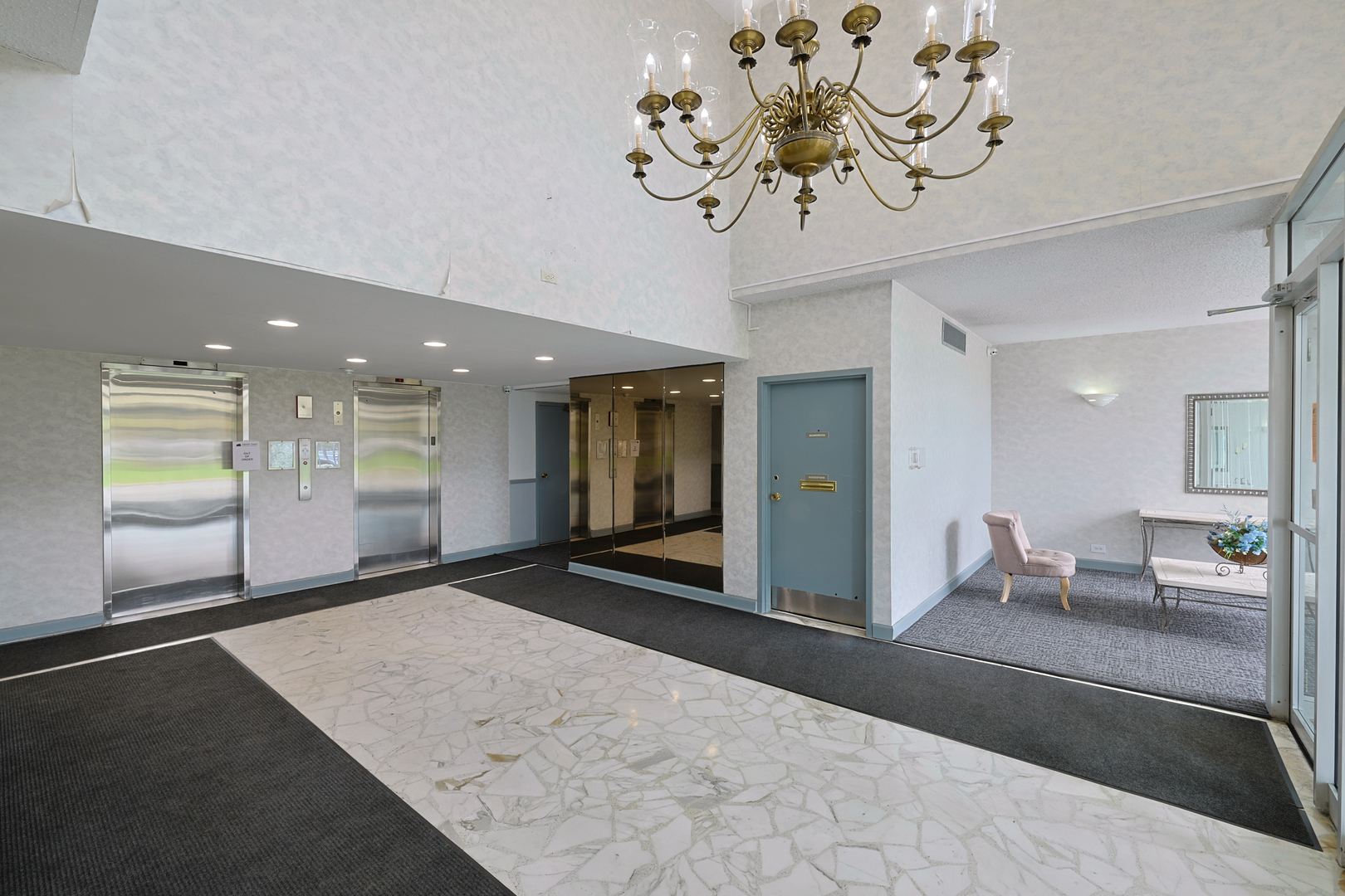8809 West Golf Road, Unit 11D Niles, IL 60714 - Photo 3 of 15