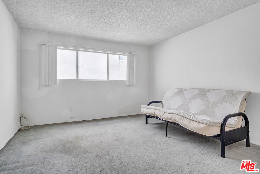 1861 Midvale Avenue Los Angeles, CA 90025 - Photo 37 of 39