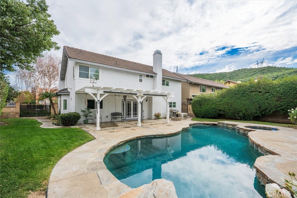 28125 Vernal Way Saugus, CA 91350 - Photo 20 of 39