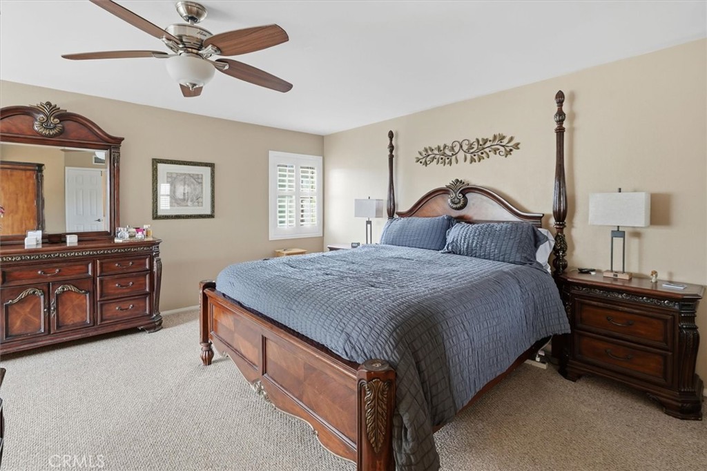 28125 Vernal Way Saugus, CA 91350 - Photo 32 of 39