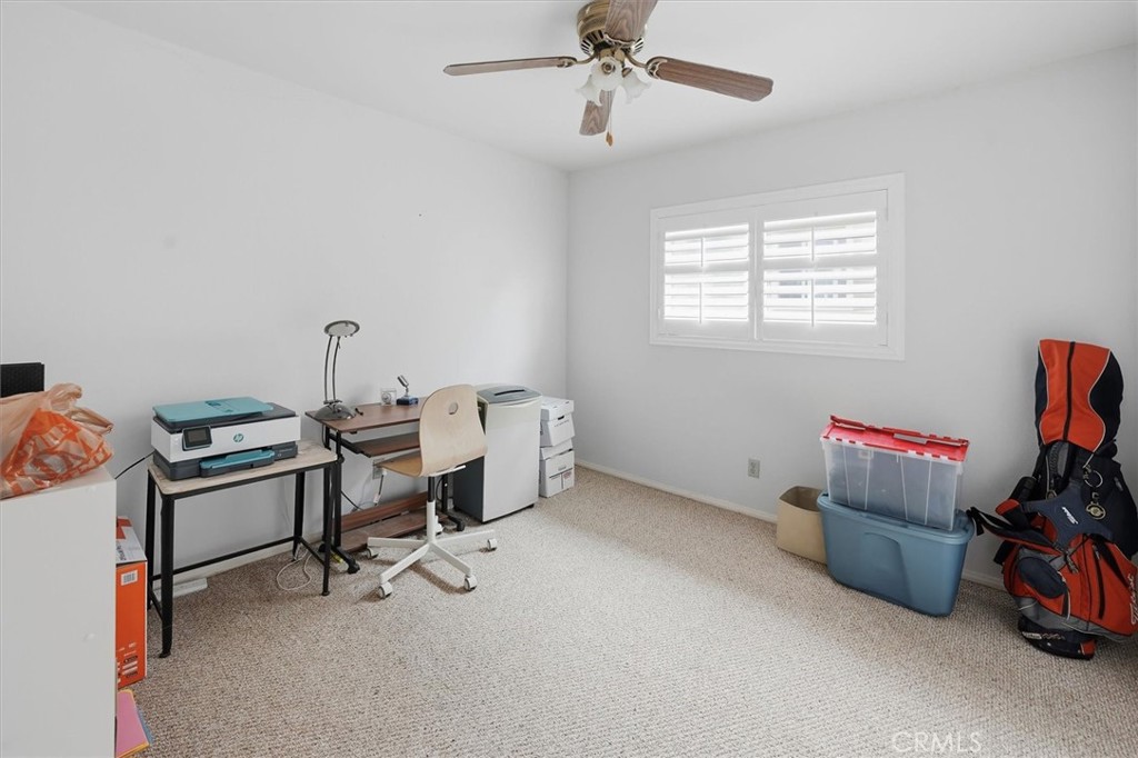 28125 Vernal Way Saugus, CA 91350 - Photo 38 of 39